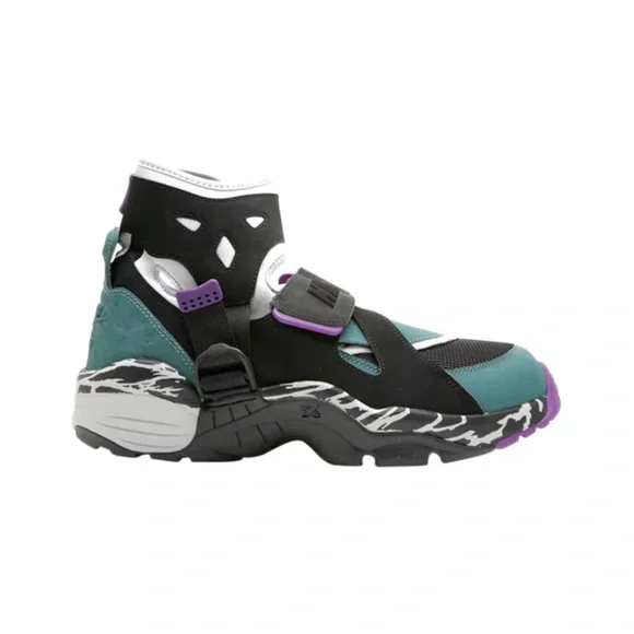 NIKE AIR CARNIVORE ナイキエアカーニバル　9.5(27.5) NIKE AIR CARNIVORE ナイキエアカーニバル 9.5(27.5) - メルカリ